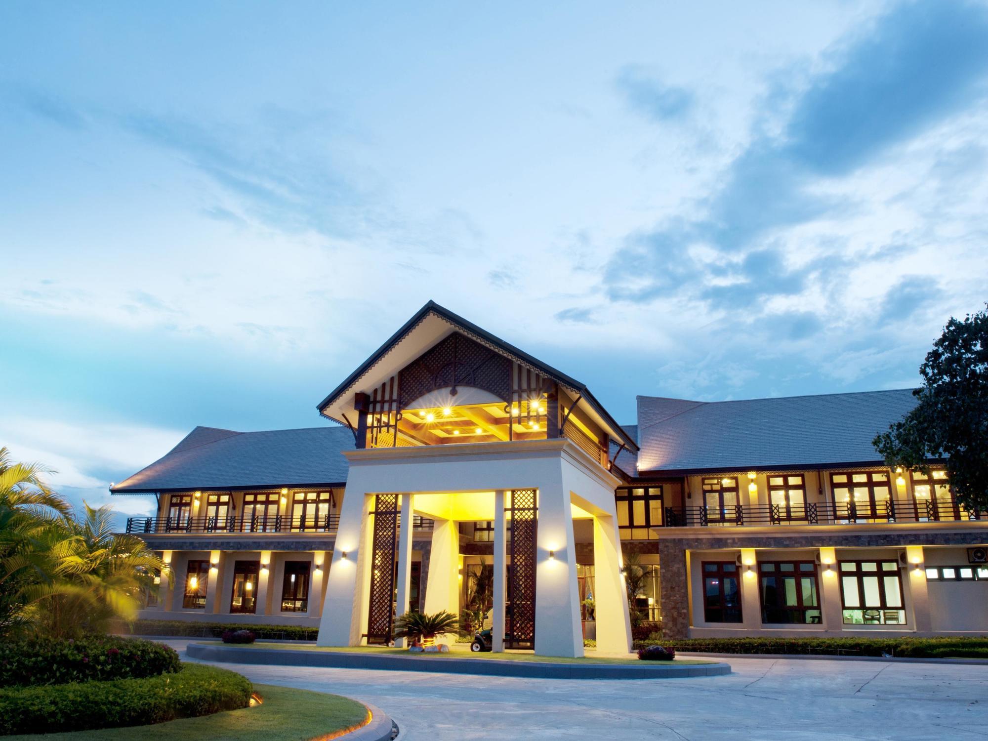 Emerald Palace Hotel Naypyidaw Esterno foto