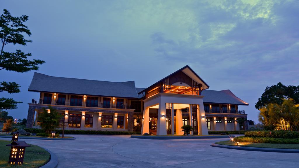 Emerald Palace Hotel Naypyidaw Esterno foto