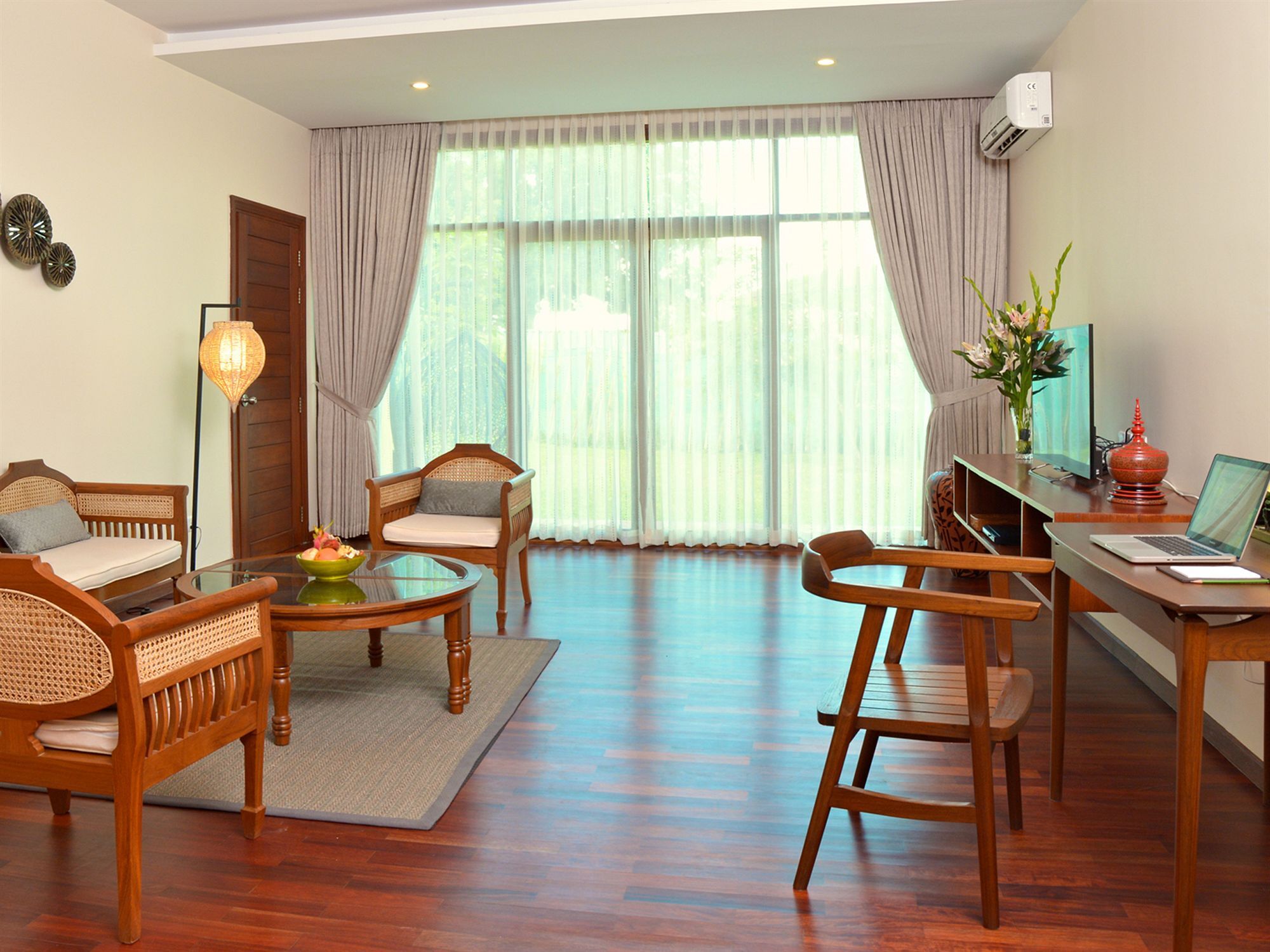 Emerald Palace Hotel Naypyidaw Esterno foto